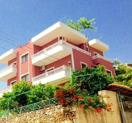 SarandëVila Jakupiアパートメント エクステリア 写真