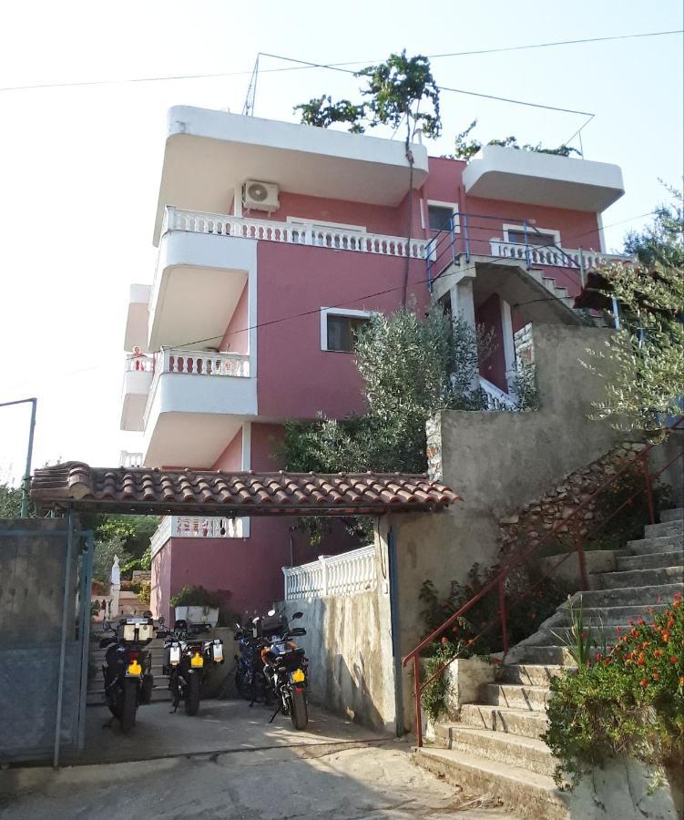 SarandëVila Jakupiアパートメント エクステリア 写真